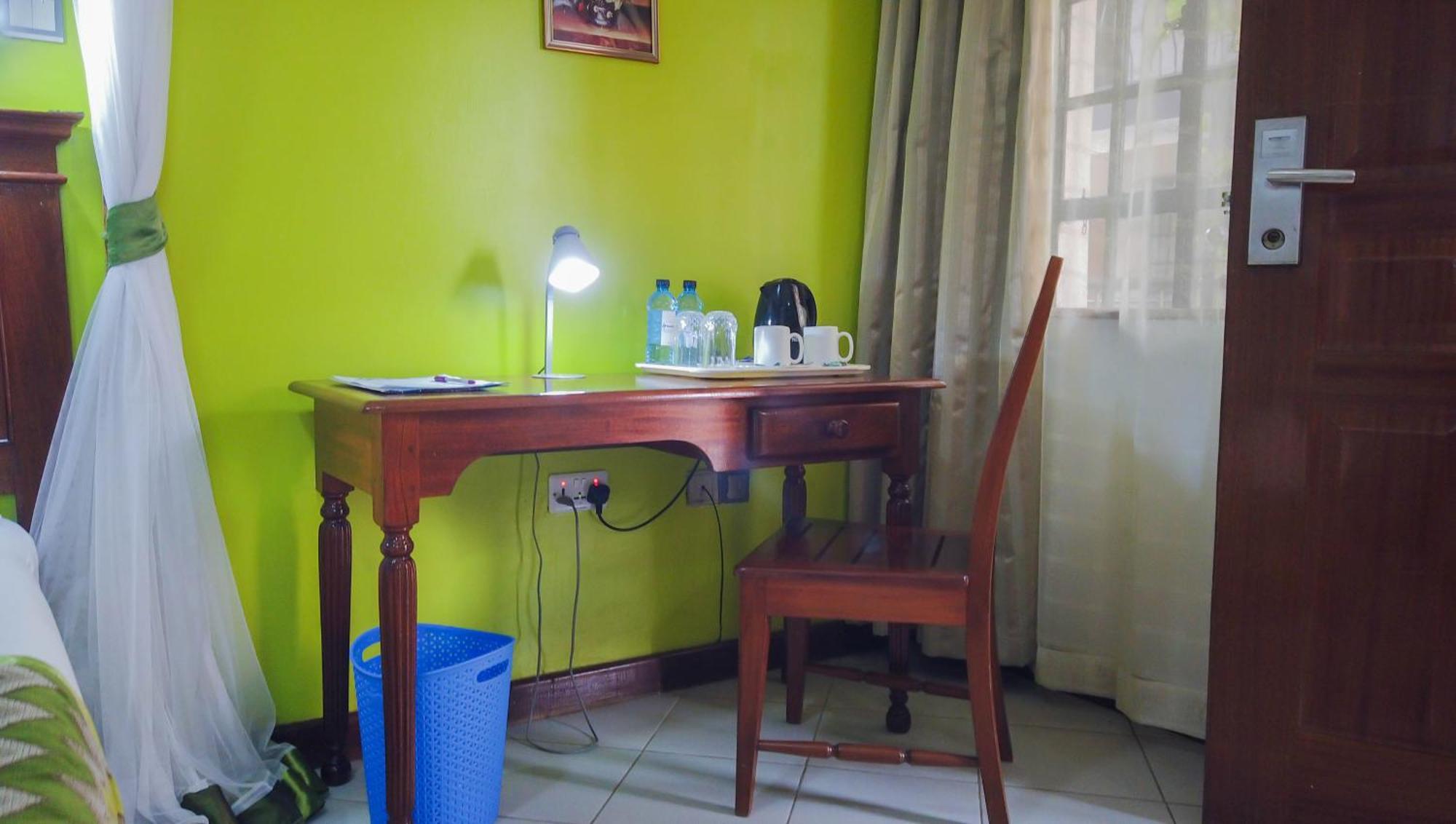 67 Airport Hotel Nairobi Mlolongo Ngoại thất bức ảnh