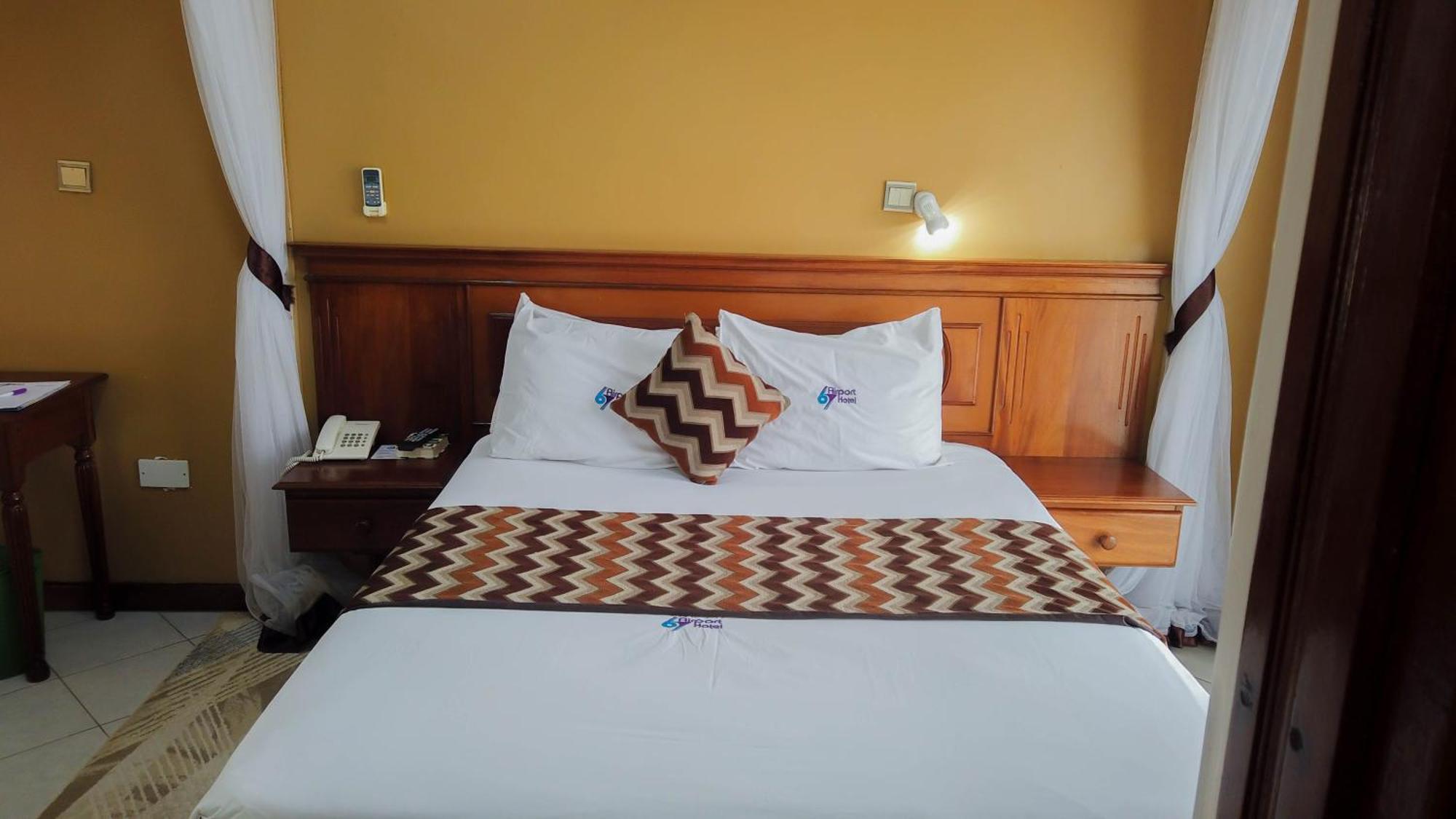 67 Airport Hotel Nairobi Mlolongo Ngoại thất bức ảnh